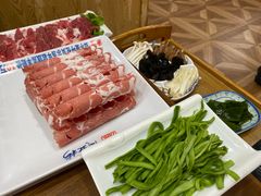 -楼外楼大刀肉传统火锅居(博学路店)