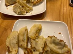 -肥叔锅贴(港澳广场店)