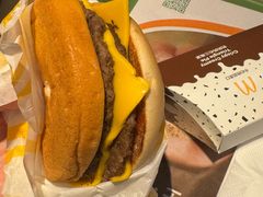 -麦当劳(杭州西湖银泰百货店)