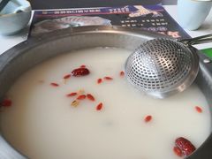 -马家斑.鲜鱼火锅(松湖万科店)