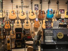 -柏斯音乐艺术中心·钢琴·吉他(上音店)