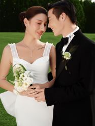 -角色婚纱摄影(中心店)