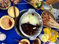 -马路边边·成都串串(翠柏路店)