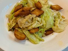 -汗腾格里·风味餐厅(新疆驻京办店)