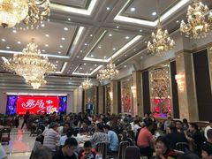 大堂-轩记海鲜餐厅·四十五年老字号·经典粤菜(西区彩虹店)