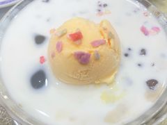 -广信牛奶甜品世家(台东店)