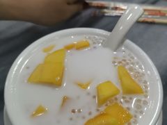 -黄师奶甜品店
