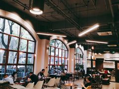 靠窗位-VESH COFFEE(定西路店)