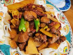 大盘鸡-巴依老爷新疆美食(常营店)