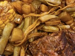 -内蒙焖面大盆骨餐馆(山大路店)