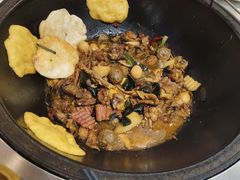 -鲁员外地锅鸡地锅鱼(古墩路店)