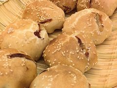 -马尔龙新疆饭店·清真(瑞景店)