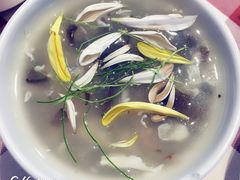 -龙桥私厨·姜花菊花过桥鱼·顺德菜(容桂店)