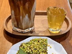 -Line 咖啡(石厦花园店)