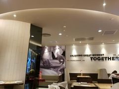 -必胜客(WOW中心城店)