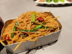 -东口码头·烧鸽子·鱼头泡饼·地方菜(金鹰悦城店)