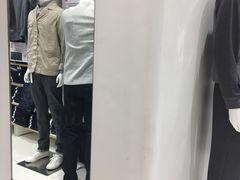 -优衣库(上海金桥国际商业广场店)