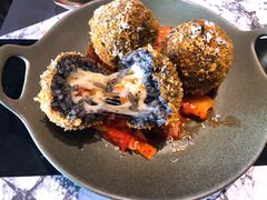 墨鱼芝士饭团-KCOOKING概念韩餐(世茂52+店)