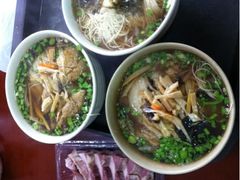 素浇面雪菜面和招牌焖肉-老陆稿荐(西中市店)