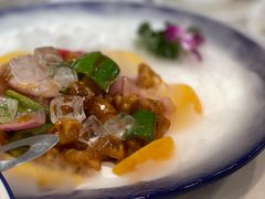冰镇蜜桃猪颈肉-山泉公馆酒家(广州东站店)