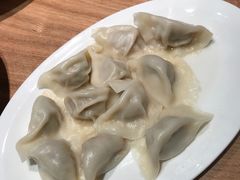 芹菜猪肉水饺-上关雪東北菜(中房金谊店)