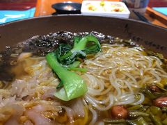 -八月美食小馆(银泰城总店)