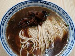 红汤小排面-盛兴面馆(真儒大厦店)