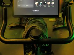 -TANGO LIVEHOUSE动感单车(巴黎春天店)
