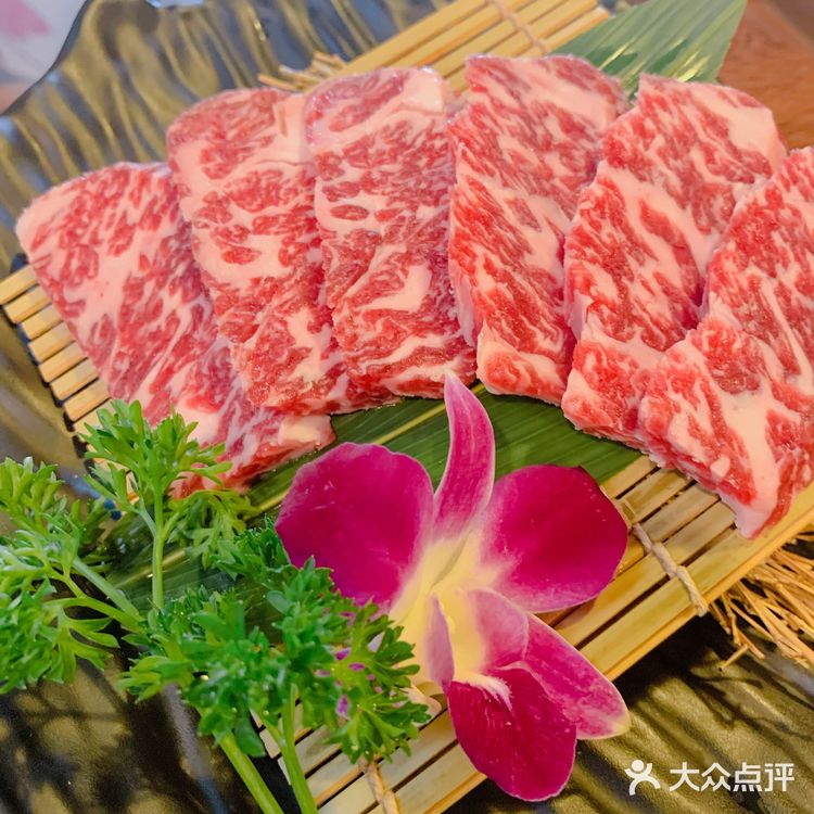 打卡滨江网红日式烧烤店