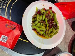 -沪小胖小龙虾(淮海中路旗舰店)