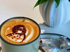 -潮一不贰·法式甜品·生日蛋糕·西式简餐(外滩店)