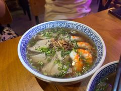 -Mrs Pho Bussorah Street(former Beach Road)