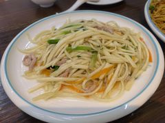 皎白炒肉丝-民间瓦缸煨汤館(嵩山路店)