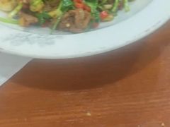 -湖南人家湘菜馆(镇江路店)
