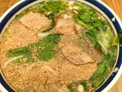 招牌生烫牛肉米线-云阿蛮生烫牛肉米线(景星店)