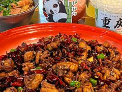 -炉小二铜锅牛蛙•川湘菜(三里屯店)
