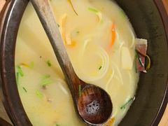 -花菇朵·云山雀 ll 野生菌锅·野果酸汤·精品滇菜(万柳店)