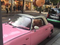 -LINE FRIENDS Garosu-gil Flagship Store