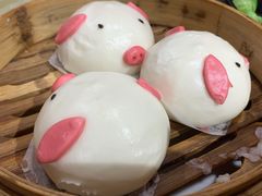 奶黄猪仔包-稻香酒家·34年老字号·港式粤菜(汉街店)