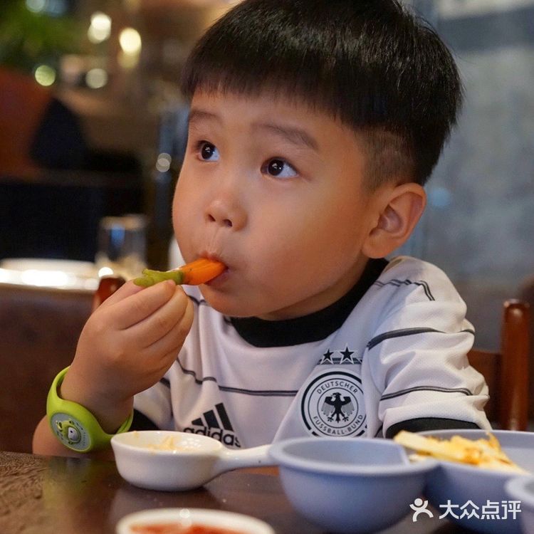 高热量美食精华与高质量人类幼崽的约会