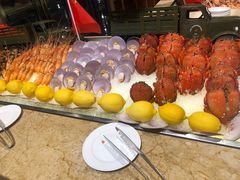 -大中华希尔顿酒店-念自助餐·嗨啤·小龙虾