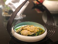 鹅肝酱焗蘑菇-渝半城经典川粤菜(重庆天地店)