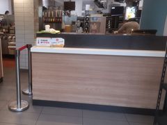 -麦当劳(乳山路店)