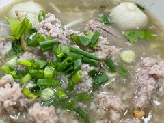 猪肉细米粉汤-榮泰米粉湯(Left Shop)