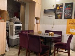 -鸿顺老铁锅美蛙鱼府(解放碑店)