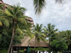 -三亚湾海居铂尔曼度假酒店