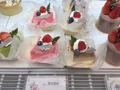 -花花卷卷·鲜食蛋糕(静安久光百货店)