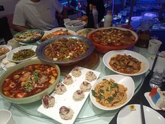 -巴特餐饮6加1音乐餐吧·新疆菜