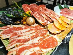 -山川小町·极番烧肉(新地假日广场店)