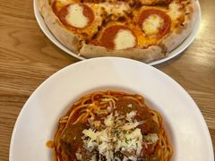 -城市大道红炉披萨烘焙坊